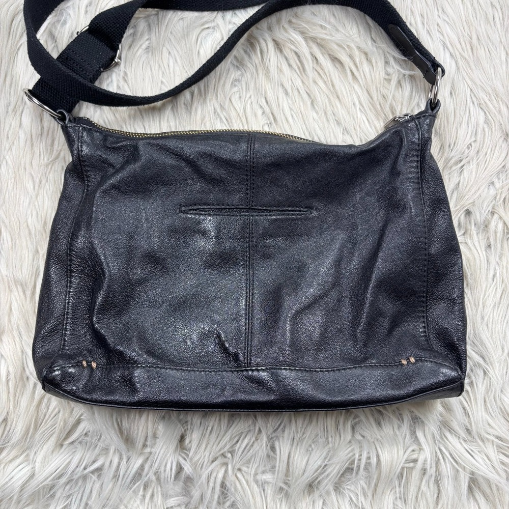 The Sak Classic Black Leather Crossbody Bag Zip Top - Picture 4 of 6